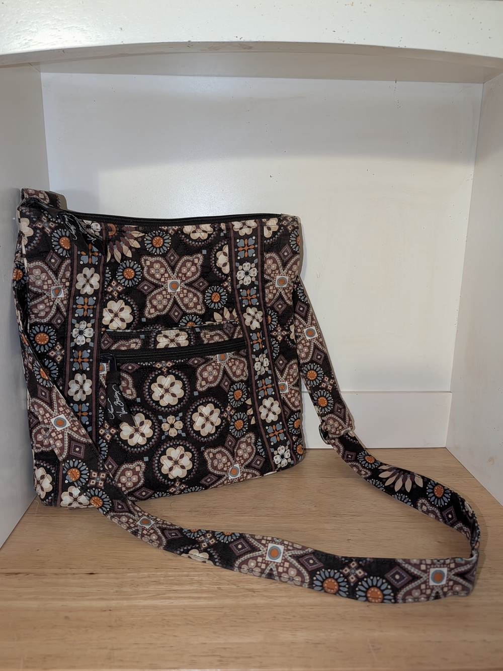 Vera Bradley EUC Canyon Crossbody